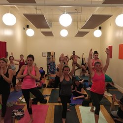 Power Yoga Canada - PYC Oshawa does the mannequin challenge!