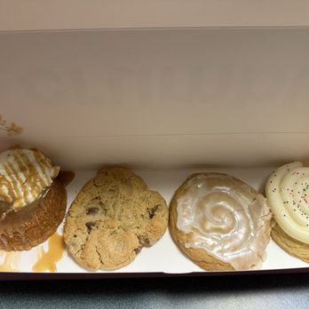 Crumbl - Canton - Bakeries Near Me - Canton, Michigan