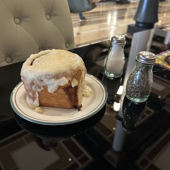 1886 Cafe & Bakery - American Near Me - Austin, Texas