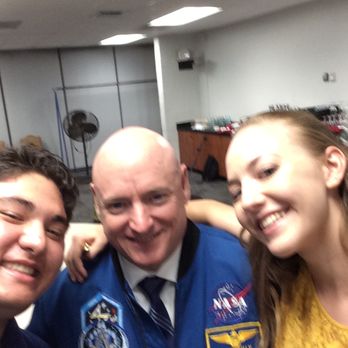 Honors College - UNLV - Scott Kelly giving a speech with meet and greet at UNLV after his record 1 year on the ISS. Go Astronaut Scott Kelly! - Colleges & Universities Near Me - Las Vegas, Nevada