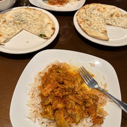 Aroma Fine Indian Cuisine - Chicken with mushrooms and curry chicken