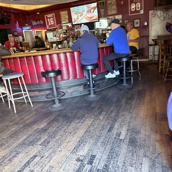 Clooney's Pub - Dive Bars Near Me - San Francisco, California Clooney's Pub - Dive Bars Near Me - San Francisco, California
