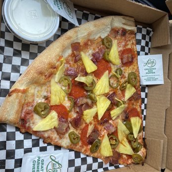 The Original Brooklyn Pie - Single slice with pepperoni, bacon, pineapple, & jalapeños. - Pizza Near Me - Round Rock, Texas The Original Brooklyn Pie - Single slice with pepperoni, bacon, pineapple, & jalapeños. - Pizza Near Me - Round Rock, Texas