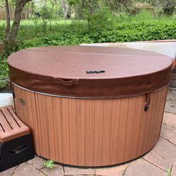 The Sparkling Spa - Hot tub covers