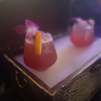 Deluxe Fun Dining - Bars Near Me - Charlotte, North Carolina