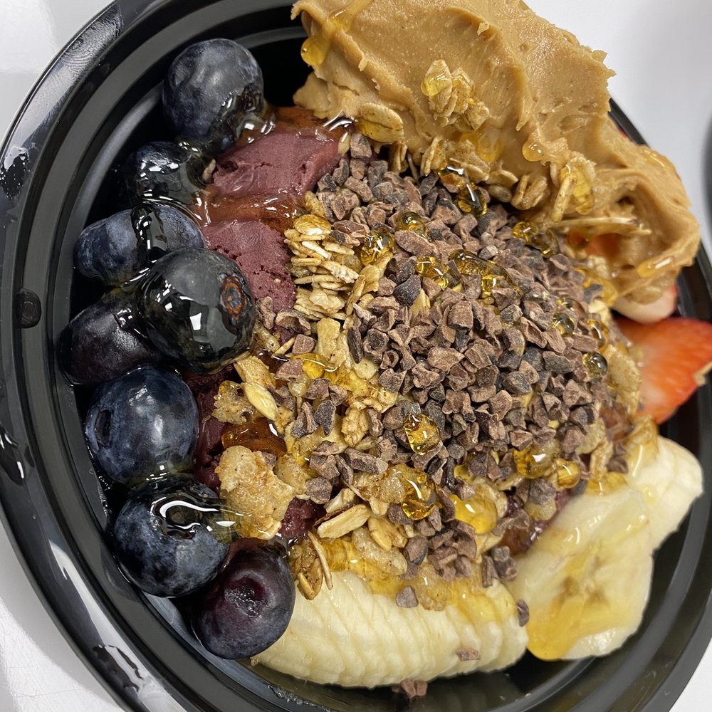 Poke Moki - Açaí bowl with cocoa nibs and peanut butter - Poke Near Me - Sun Valley, California Poke Moki - Açaí bowl with cocoa nibs and peanut butter - Poke Near Me - Sun Valley, California