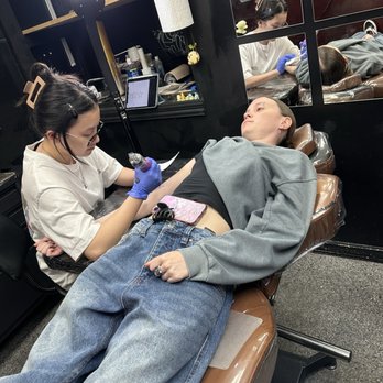 Holistic Ink - Tattoo Near Me - Boston, Massachusetts