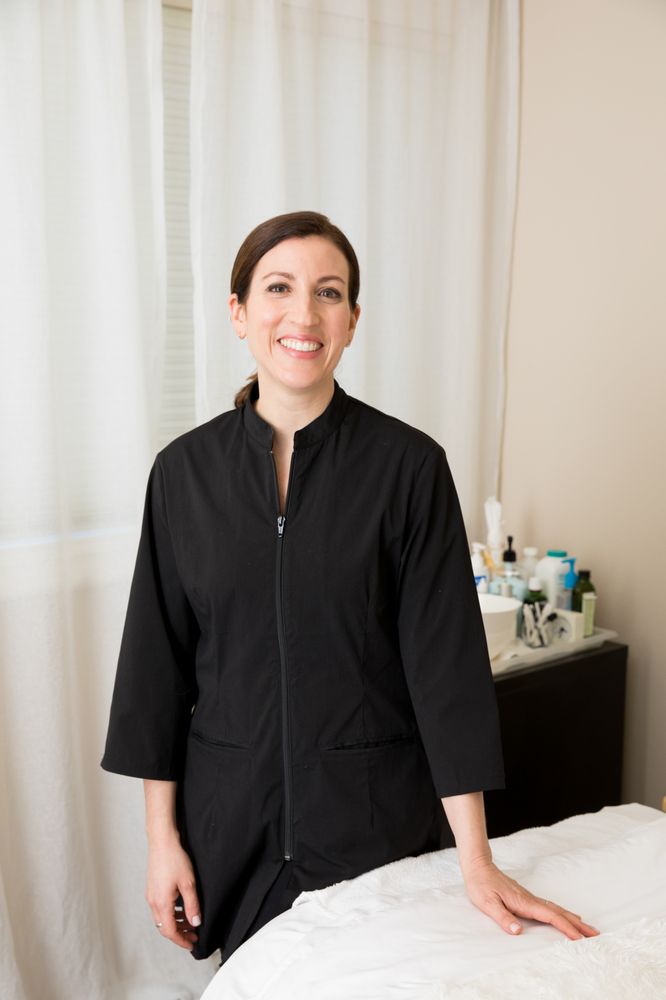 Melissa Lekus Skincare Consulting Logo