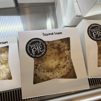 Maui Pie - Coconut cream pie - Bakeries Near Me - Kihei, Hawaii
