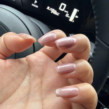 Eccentric Nail Spa - There's a big lump in the gel because the lady just threw it on. Never had this experience before. - Nail Salons Near Me - Langley, British Columbia