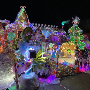VnA’s Gingy House - Stunning exterior featuring VnA's mascots - Art Galleries Near Me - Suisun City, California