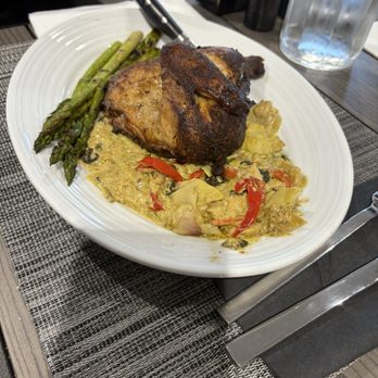 The Grille At Bridgewater Crossing - Half Chicken Dinner with Asparagus - Italian Near Me - Bridgewater, Pennsylvania