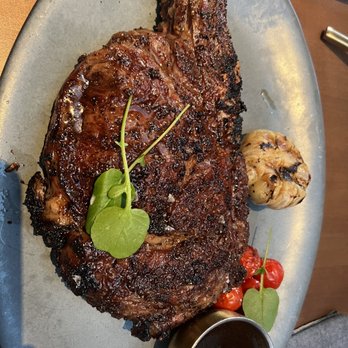 Gordon Ramsay Hell's Kitchen - rib eye, medium w. Garlic - Desserts Near Me - Washington, DC, District of Columbia