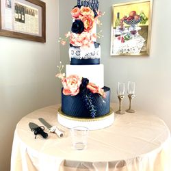 Cat-n-Bird Winery - Cake (delicious