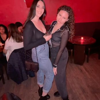 Solas - the red room - Lounges Near Me - New York, New York