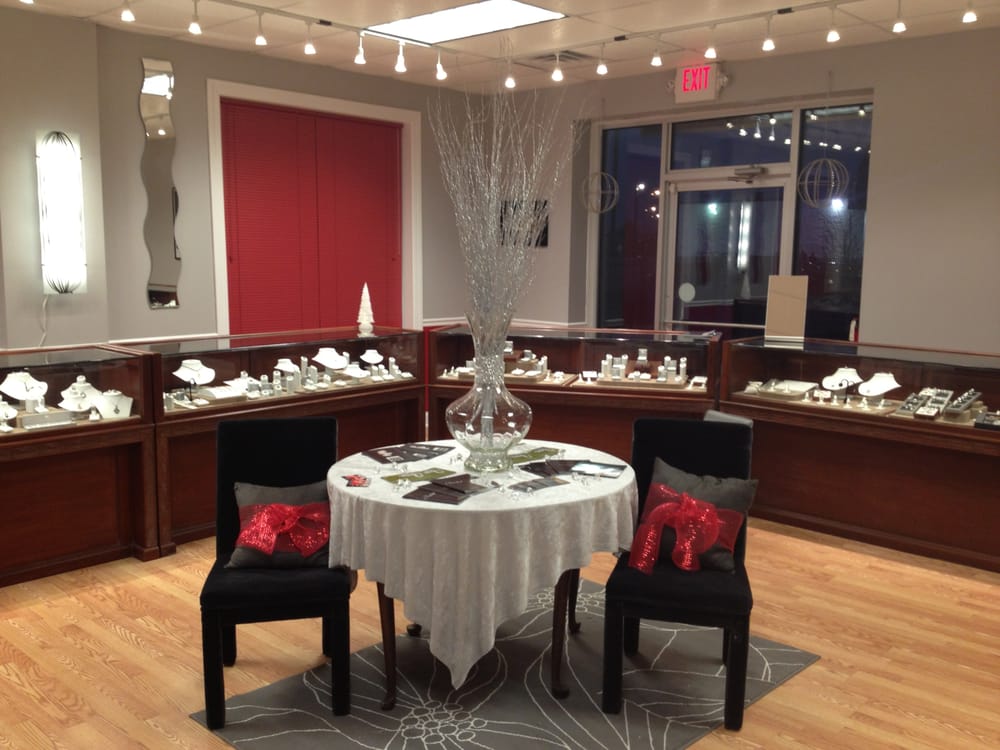 ROSS & SON’S JEWELERS Updated August 2024 4125 Transit Rd, Buffalo