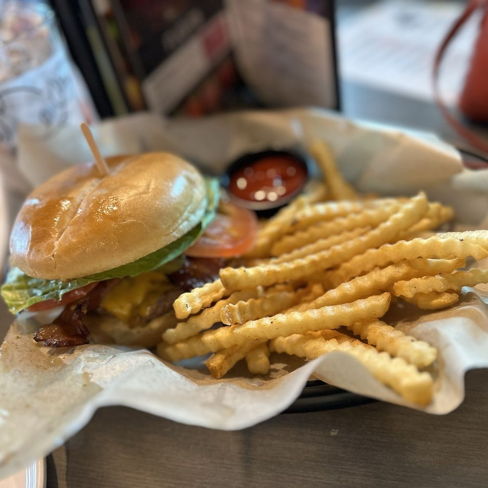 The Brass Tap - Pub burger - Beer Bar Near Me - Richmond, Texas The Brass Tap - Pub burger - Beer Bar Near Me - Richmond, Texas