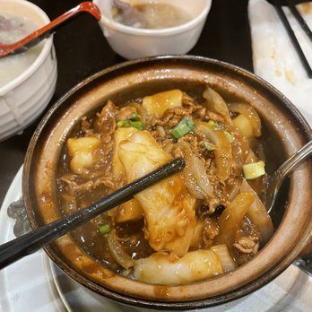 A+ Hong Kong Kitchen - S13. Satay Beef over Rice Roll in Stone Pot - Cantonese Near Me - Seattle, Washington A+ Hong Kong Kitchen - S13. Satay Beef over Rice Roll in Stone Pot - Cantonese Near Me - Seattle, Washington