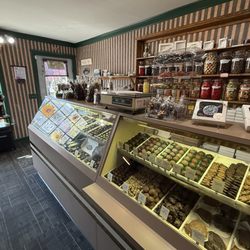 Sweet Retreats Chocolate Shoppe