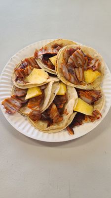 Leo's Tacos Truck by null