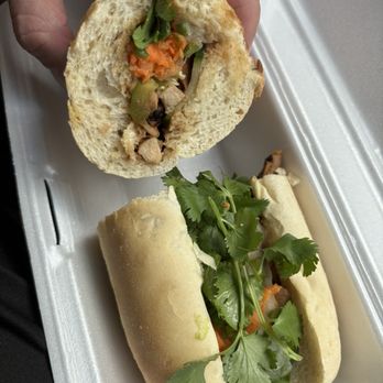 Cafe de L’asie - Char Siu Chicken Banh Mi - The Flavor was on point! - Asian Fusion Near Me - Oklahoma City, Oklahoma Cafe de L’asie - Char Siu Chicken Banh Mi - The Flavor was on point! - Asian Fusion Near Me - Oklahoma City, Oklahoma