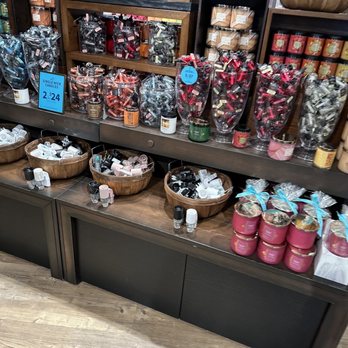 Bath & Body Works - Candles - Cosmetics & Beauty Supply Near Me - Santa Ana, California Bath & Body Works - Candles - Cosmetics & Beauty Supply Near Me - Santa Ana, California
