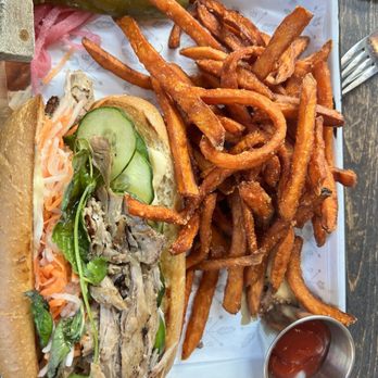 Batch & Brine - Duck Banh Mi and Sweet Potato Fries (extra $) - Burgers Near Me - Lafayette, California