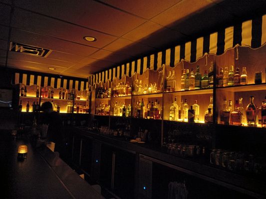 Fox's Lounge by null