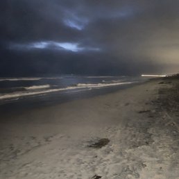 Beachfront so beautiful, peaceful and romantic Beachfront so beautiful, peaceful and romantic