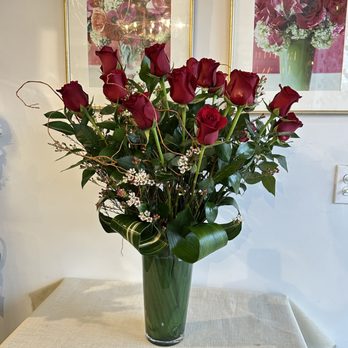 Beautiful Flowers - ''I don't need a date to love you'
but today I want to remind you' - Flowers & Gifts Near Me - Glen Head, New York