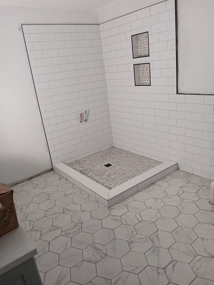 Slide of Silva’s Superior Flooring