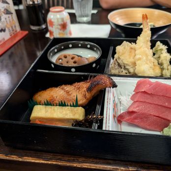 Yoshitsune Restaurant - Butterfish bento - Japanese Near Me - Honolulu, Hawaii