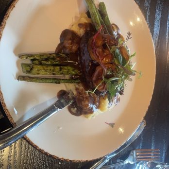 Gusto Grande - Grill Tenderlion - Italian Near Me - Kawartha Lakes, Ontario