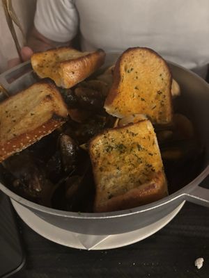 Abruzzi Ristorante by null