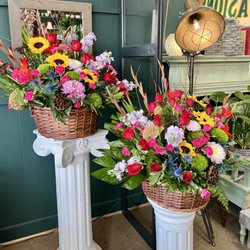 Occasions Florist - Springtime sympathy baskets