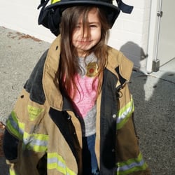 Little Angels Preschool - A visit from Vallejo Fire Department