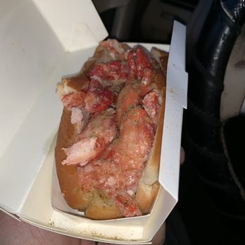Luke's Lobster Upper West Side - Lobster roll baby !!! - Seafood Near Me - New York, New York Luke's Lobster Upper West Side - Lobster roll baby !!! - Seafood Near Me - New York, New York