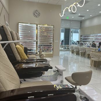 Dtla Nails - setting - Nail Salons Near Me - Los Angeles, California Dtla Nails - setting - Nail Salons Near Me - Los Angeles, California