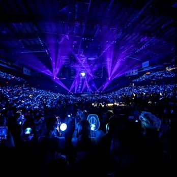 Allstate Arena - Arena during concert - Stadiums & Arenas Near Me - Rosemont, Illinois