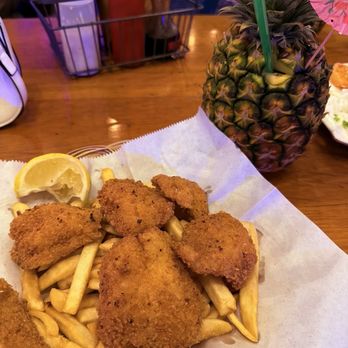 Cuckoo Coconuts Waikiki - Fish chips - Cocktail Bars Near Me - Honolulu, Hawaii