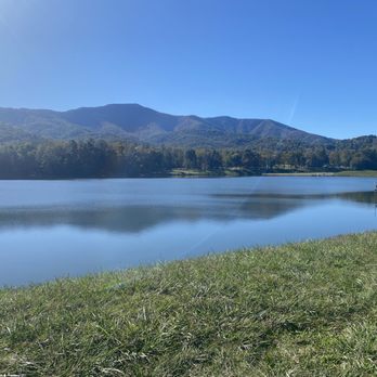 Lake Arrowhead Recreation Park - Parks Near Me - Luray, Virginia