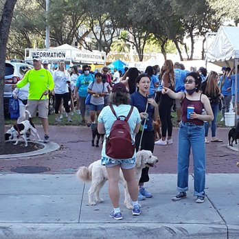 Esplanade Park - Park Entrance Before The Walk... - Parks Near Me - Fort Lauderdale, Florida
