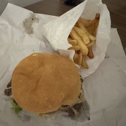 Sandston Bistro & Shakes - Got the combo to include fries and fountain drink! Worth it!