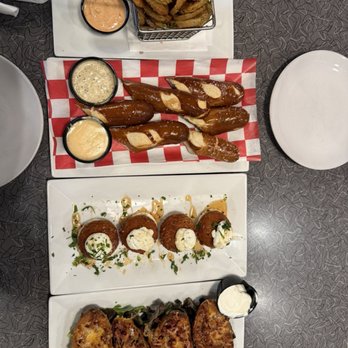 Mack's Original Pizza Pub - Apps!! - Pizza Near Me - Seekonk, Massachusetts Mack's Original Pizza Pub - Apps!! - Pizza Near Me - Seekonk, Massachusetts