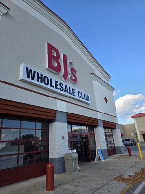 BJ's Wholesale Club Gas Station
