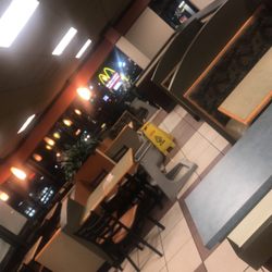 Boston Market - Dine in great