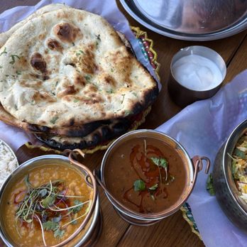 Khan Saab - Garlic Naan Dal Bukhan Dal Lala Mussa Khan Biryani Raita Basmati Rice - Pakistani Near Me - Santa Monica, California