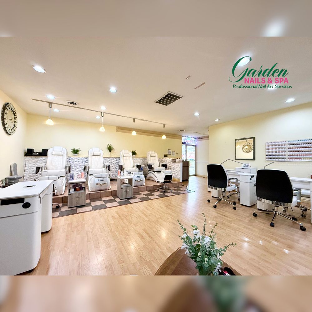 Garden Nails & Spa Logo