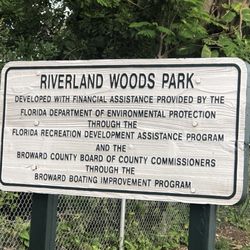 Riverland Woods Park