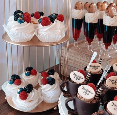 Hanna's Bakery & Dessert Shop by null